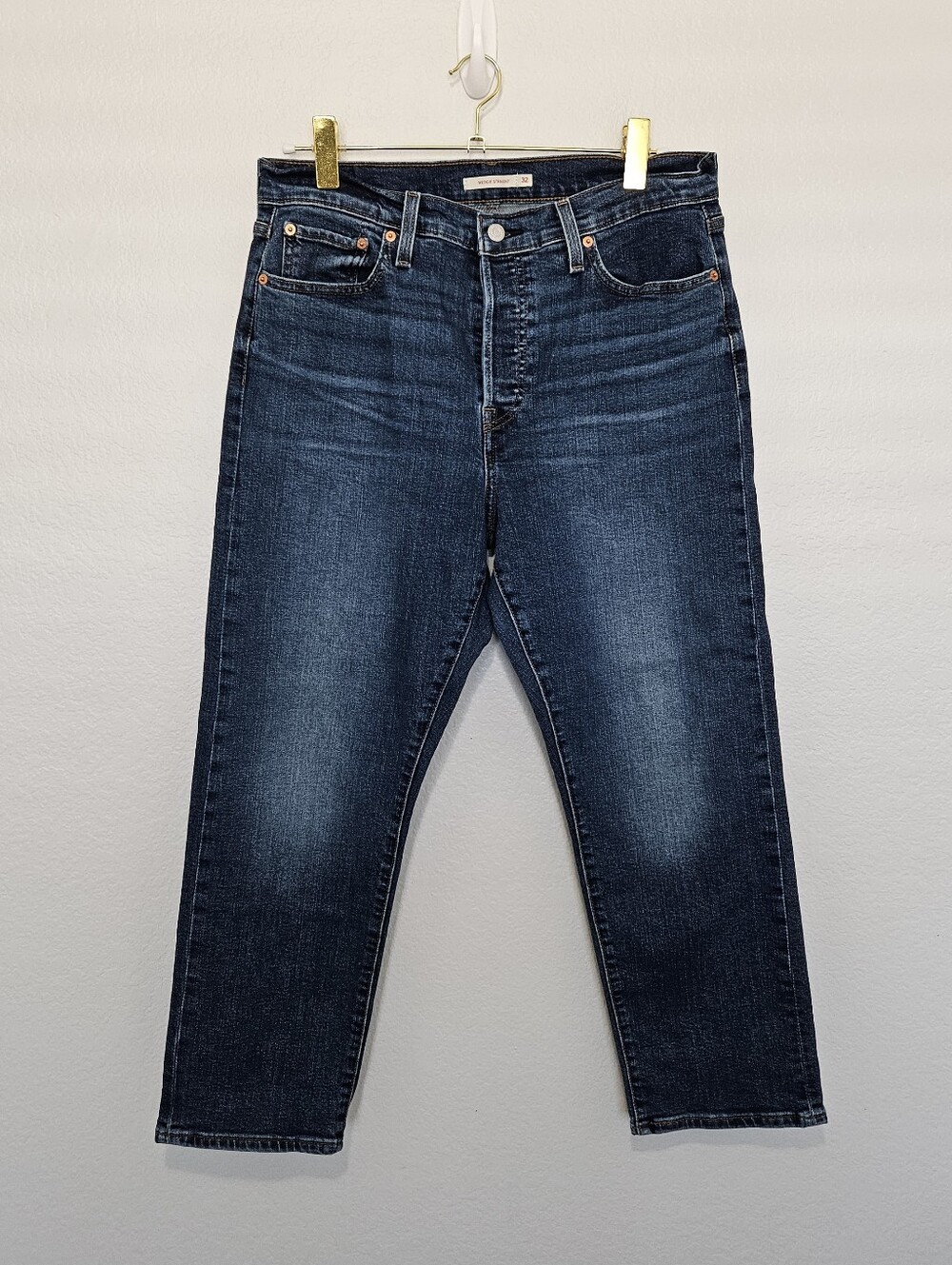 Levis Wedgie Straight Button Fly Dark Wash Classic Denim Jeans Womens 32